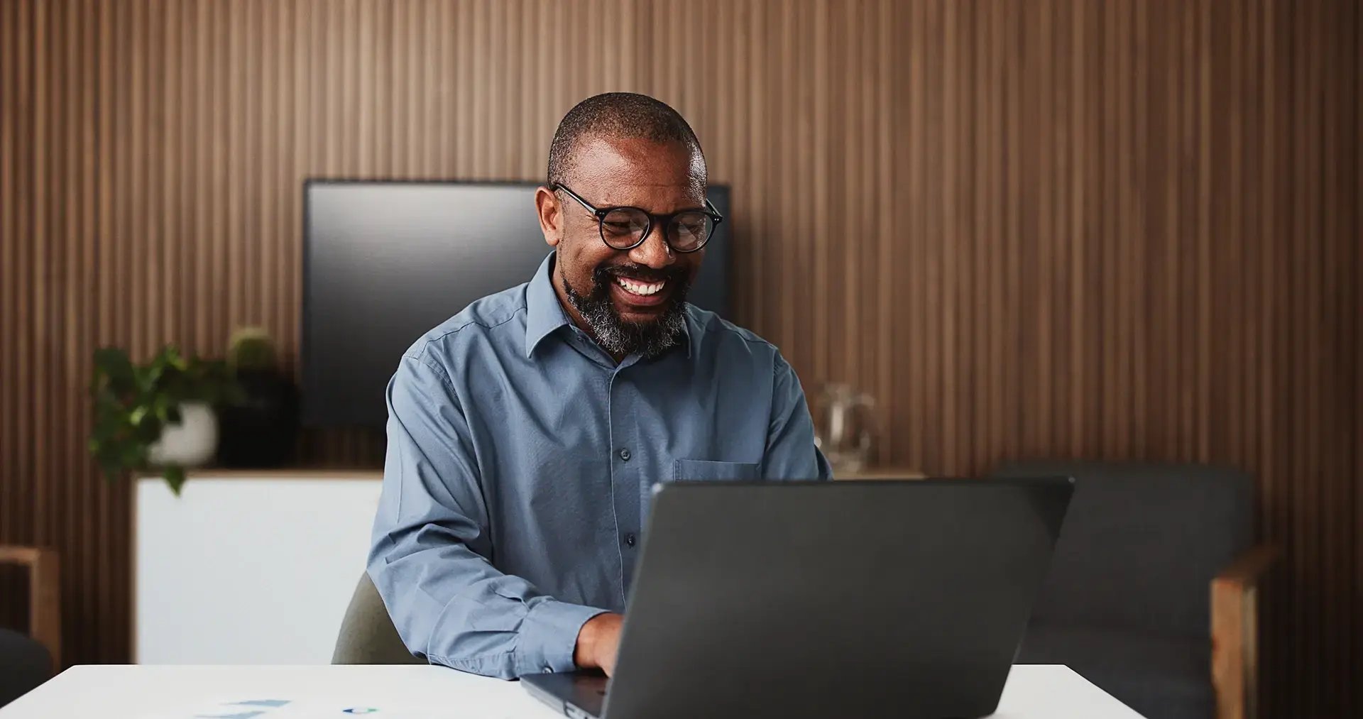 Attorney using a managed IT system to access legal practice management software
